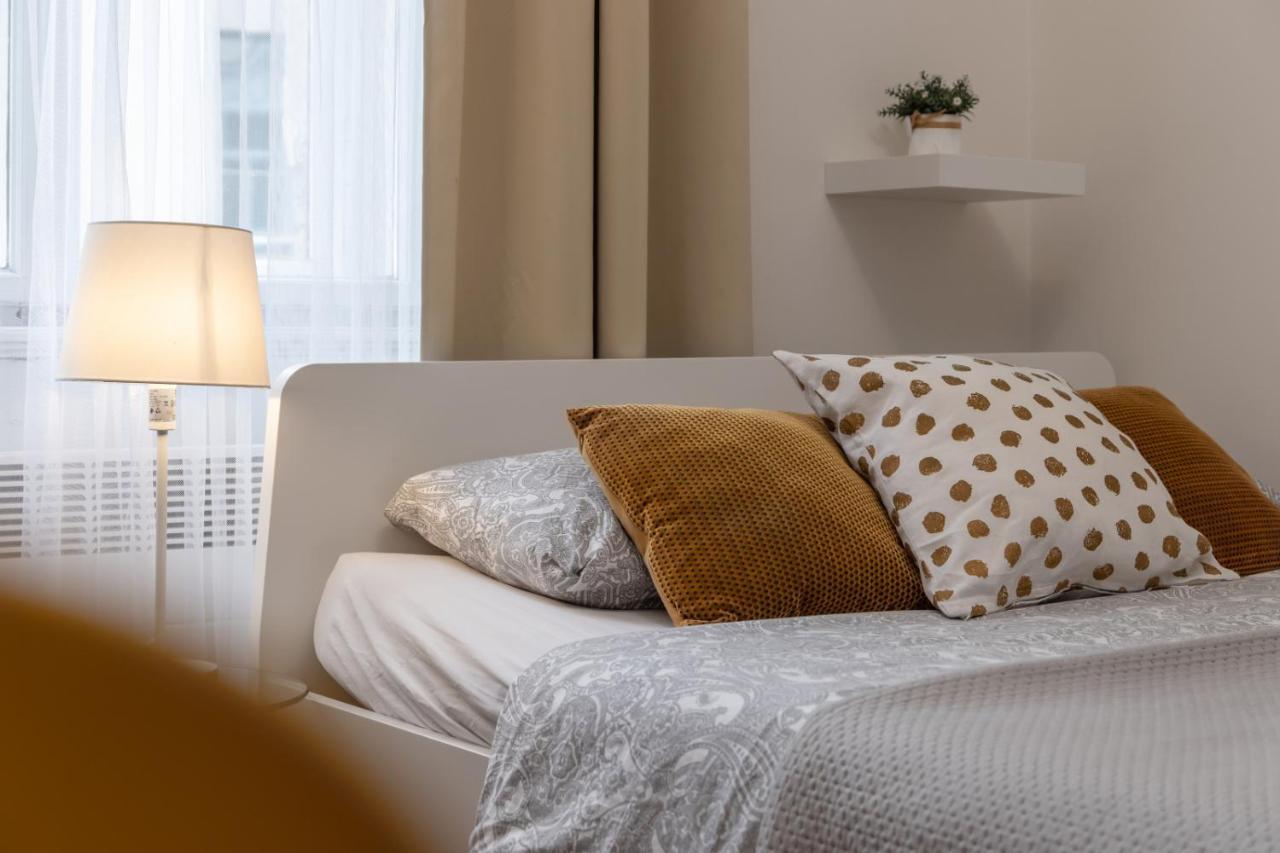 Awesome Stay Studios براغ المظهر الخارجي الصورة